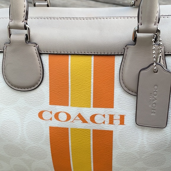Coach purse - Picture 3 of 5